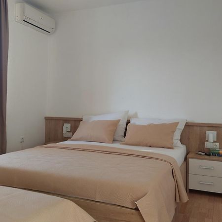 Royal Apartments Неум Экстерьер фото