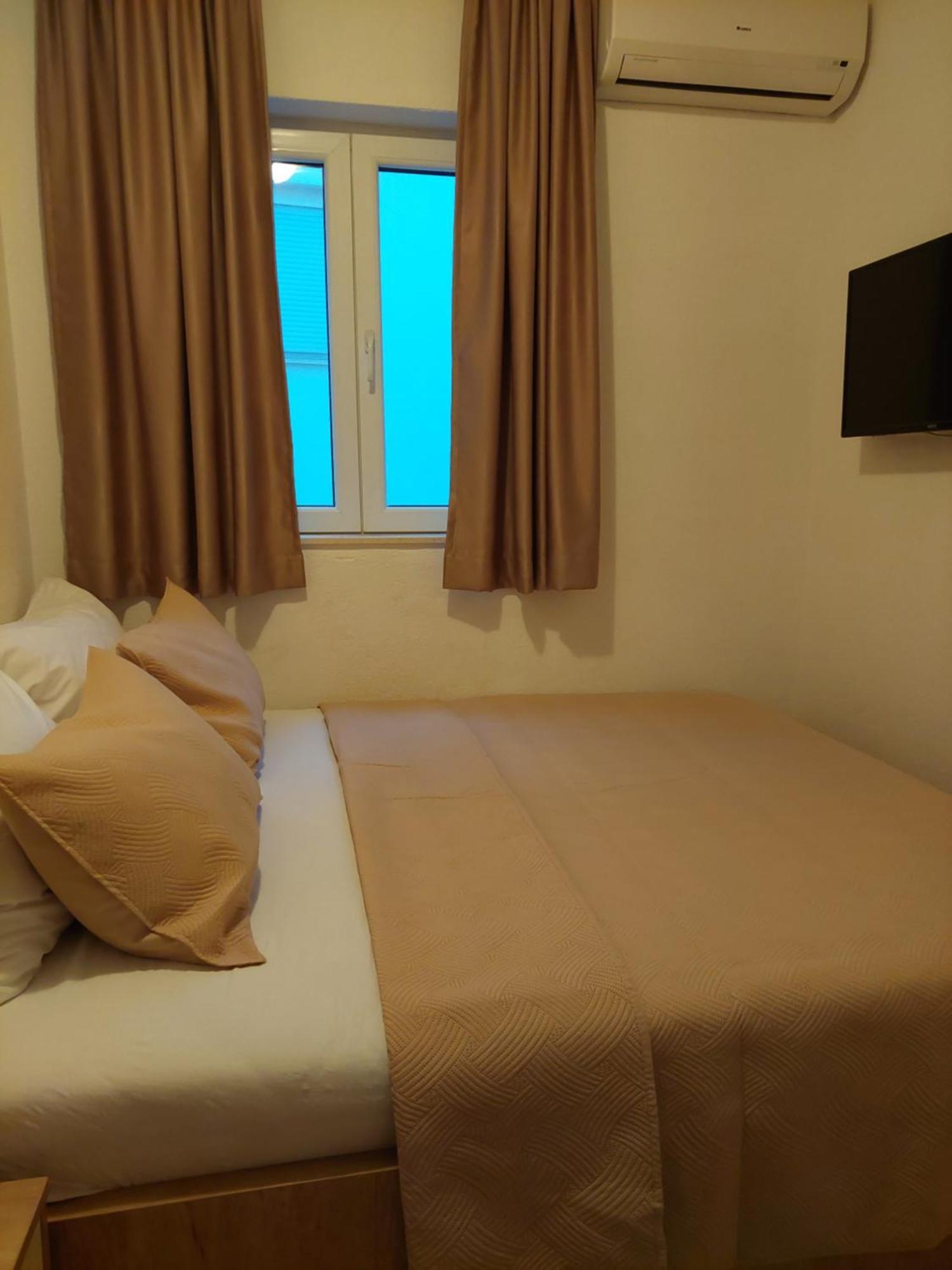 Royal Apartments Неум Экстерьер фото