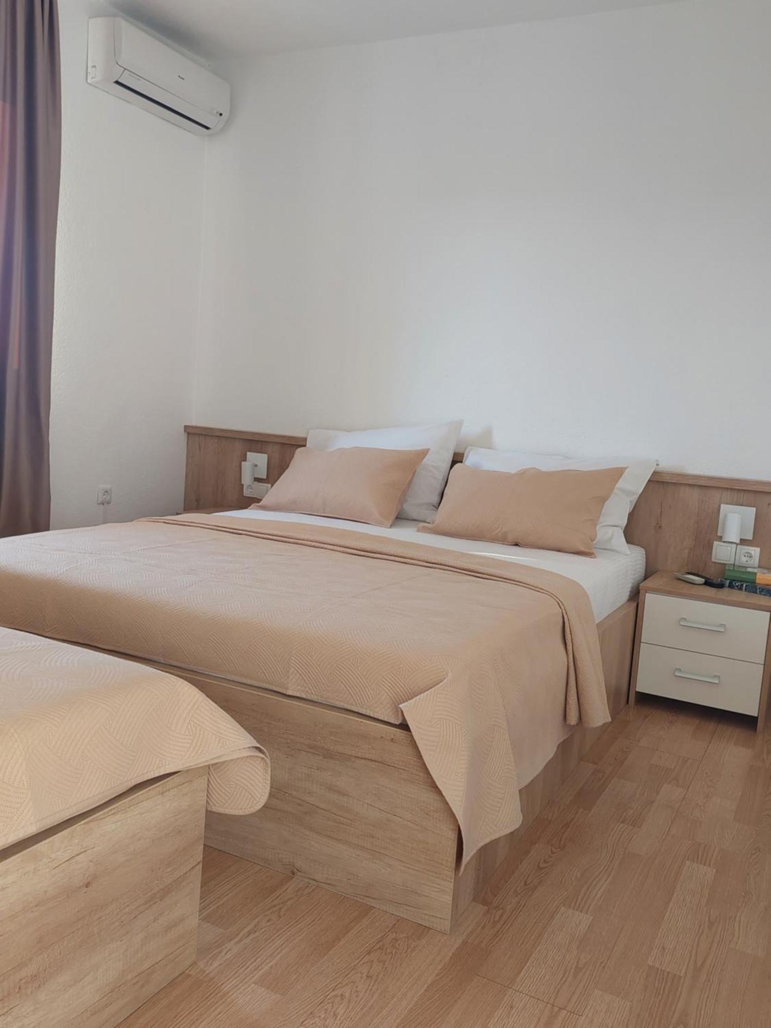 Royal Apartments Неум Экстерьер фото