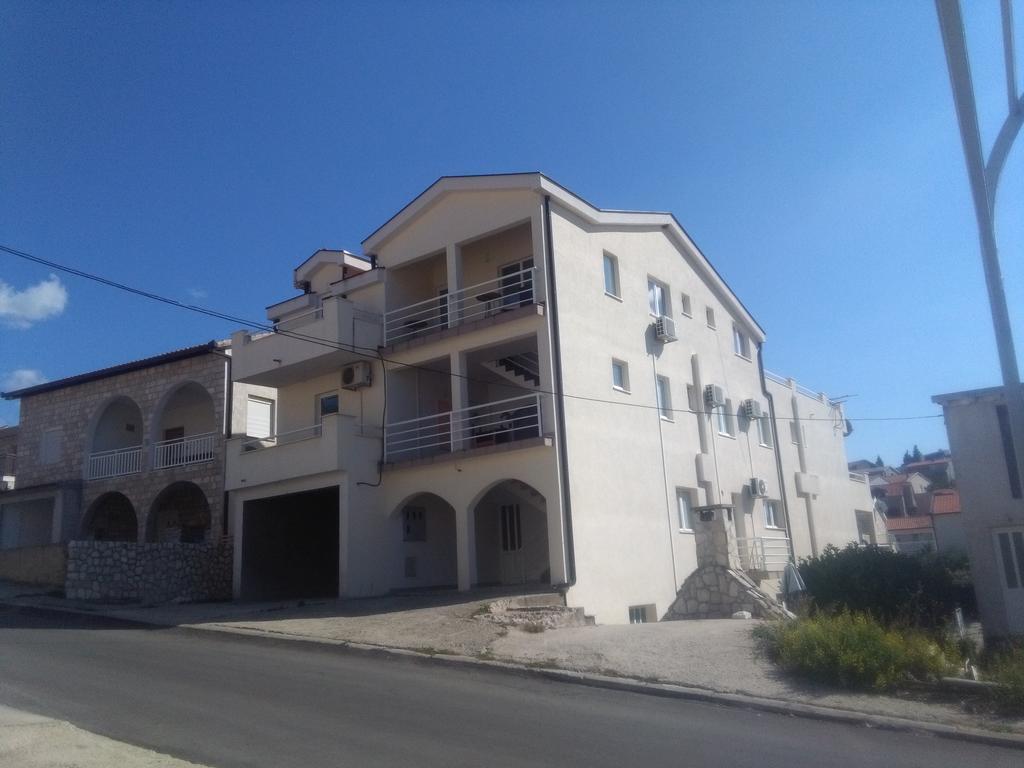 Royal Apartments Неум Экстерьер фото